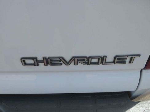 Used 2003 Chevrolet Suburban Z71 AWD/4WD image 14