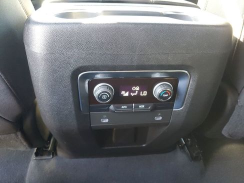 Used 2023 Chevrolet Suburban LS image 11