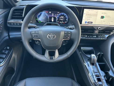 New 2026 Toyota Crown Signia AWD/4WD image 16