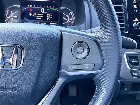 Used 2024 Honda Passport EX-L image 25