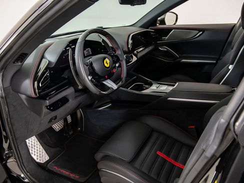 Certified 2024 Ferrari Purosangue image 5