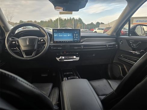 Certified 2023 Lincoln Corsair Reserve w/ Equipment Group 202A image 27