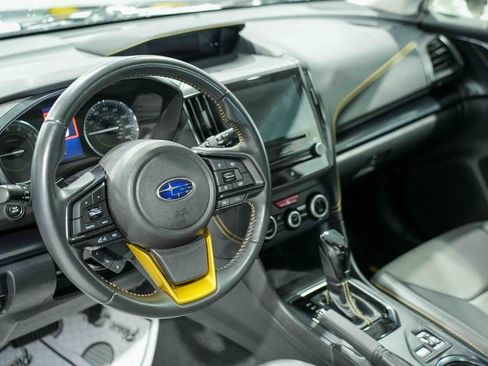 Used 2022 Subaru Crosstrek 2.5i Sport w/ Moonroof Package image 19