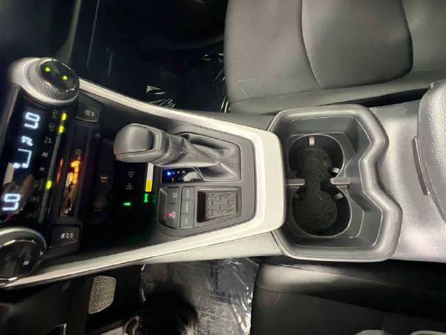 Used 2025 Toyota RAV4 XLE w/ Convenience Package FWD image 25