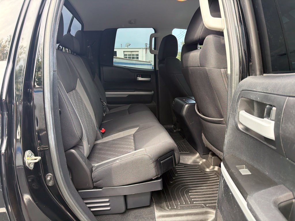 Used 2017 Toyota Tundra SR5 w/ SR5 Upgrade Package AWD/4WD image 22