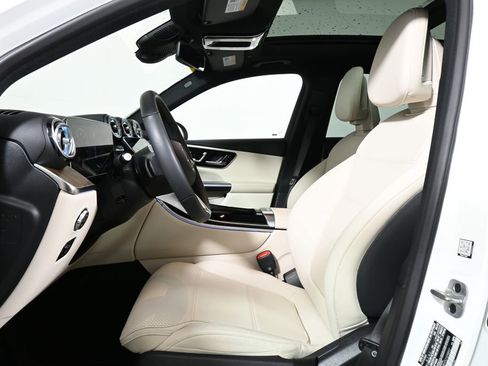 Certified 2026 Mercedes-Benz GLC 300 4MATIC image 3