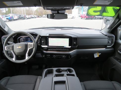 New 2025 Chevrolet Silverado 1500 LT w/ Z71 Off-Road Package image 20