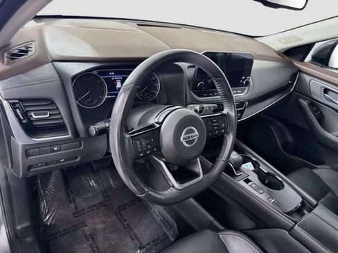 Used 2021 Nissan Rogue SL w/ Premium Package FWD image 9