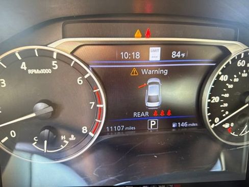 Used 2024 Nissan Altima 2.5 SL FWD image 7