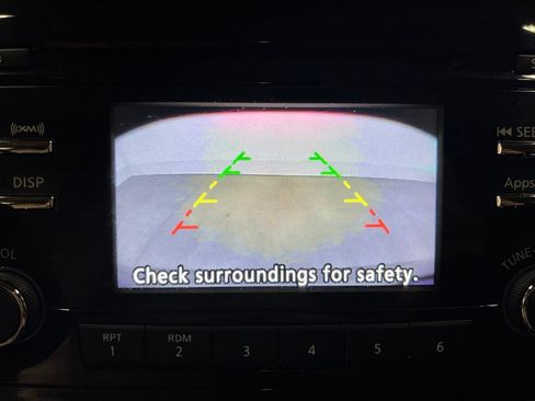 Used 2016 Nissan Rogue SV AWD/4WD image 20