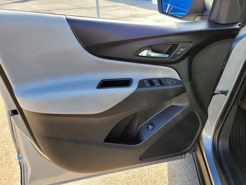 Used 2024 Chevrolet Equinox LT image 18