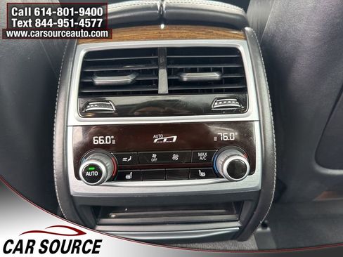 Used 2018 BMW 750i xDrive image 37