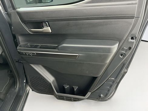 Used 2025 Toyota Tacoma TRD Off-Road image 31