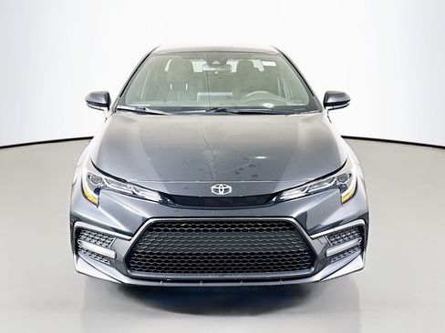 Used 2020 Toyota Corolla SE FWD image 2