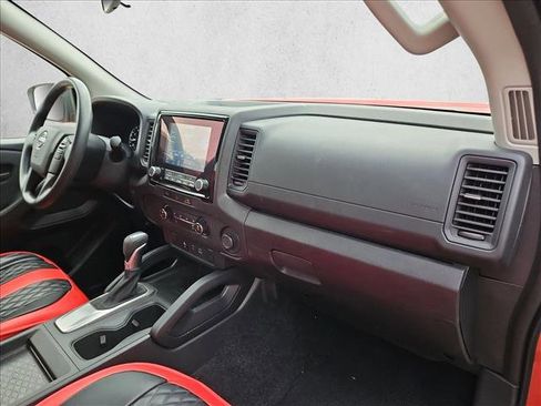 Used 2024 Nissan Frontier S w/ Technology Package image 14