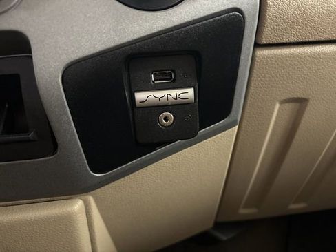 Used 2015 Ford F350 XLT w/ XLT Premium Package image 37