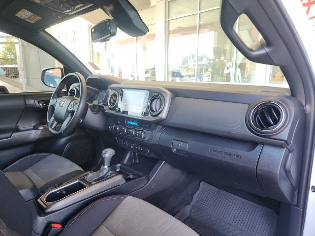Used 2021 Toyota Tacoma TRD Off-Road AWD/4WD image 23