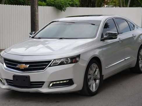 Used 2017 Chevrolet Impala Premier w/ Enhanced Convenience Package FWD image 4