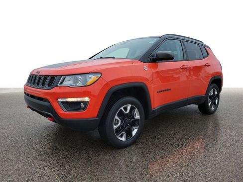 Used 2018 Jeep Compass Trailhawk w/ Navigation Group image 2