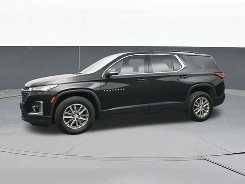 Used 2023 Chevrolet Traverse LT image 6