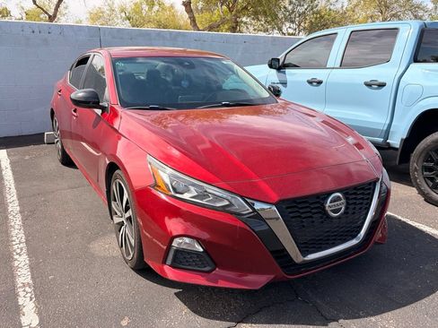 Used 2020 Nissan Altima 2.5 SR FWD image 4