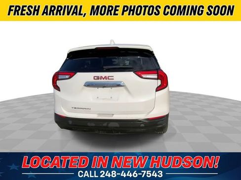 Used 2023 GMC Terrain SLE FWD image 9