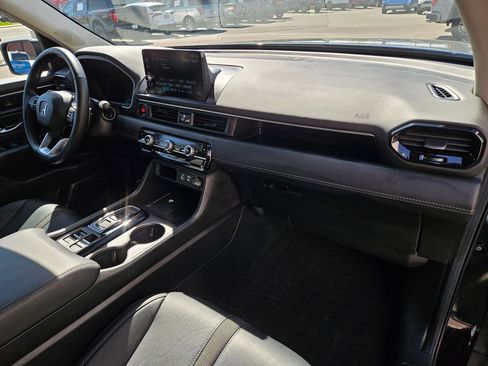 Certified 2025 Honda Pilot EX-L image 33