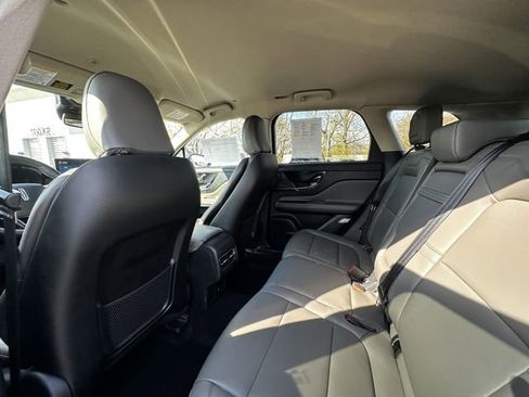 Used 2025 Lincoln Corsair AWD image 18