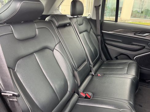 Used 2024 Jeep Grand Cherokee Limited 4xe AWD/4WD image 24