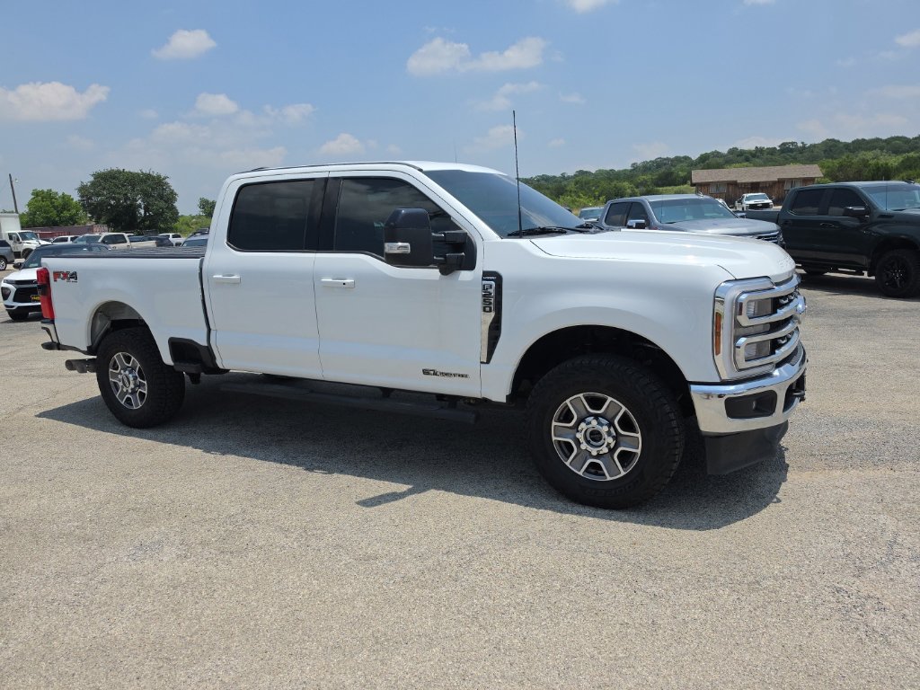 Used 2024 Ford F250 Lariat w/ FX4 Off-Road Package AWD/4WD image 4
