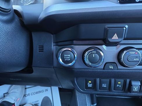 Used 2023 Toyota Tacoma TRD Off-Road image 19