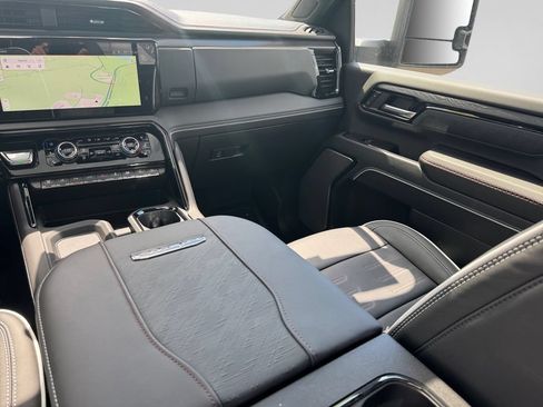 New 2026 GMC Sierra 2500 AT4X AWD/4WD image 18