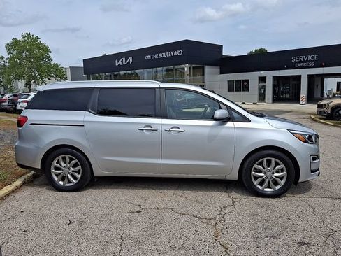 Used 2021 Kia Sedona EX FWD image 7