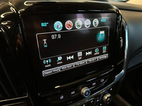Used 2019 Chevrolet Traverse Premier AWD/4WD image 13