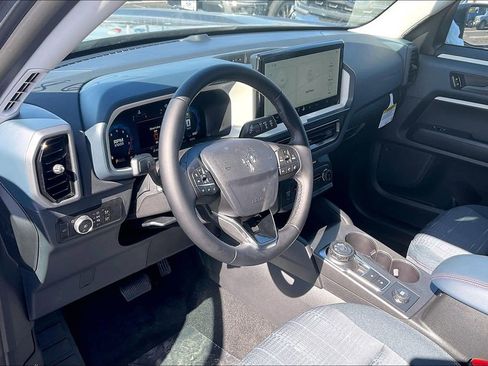 New 2025 Ford Bronco Sport Heritage w/ Convenience Package image 6