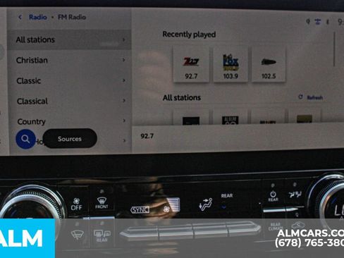 Used 2023 Toyota Highlander Limited image 36