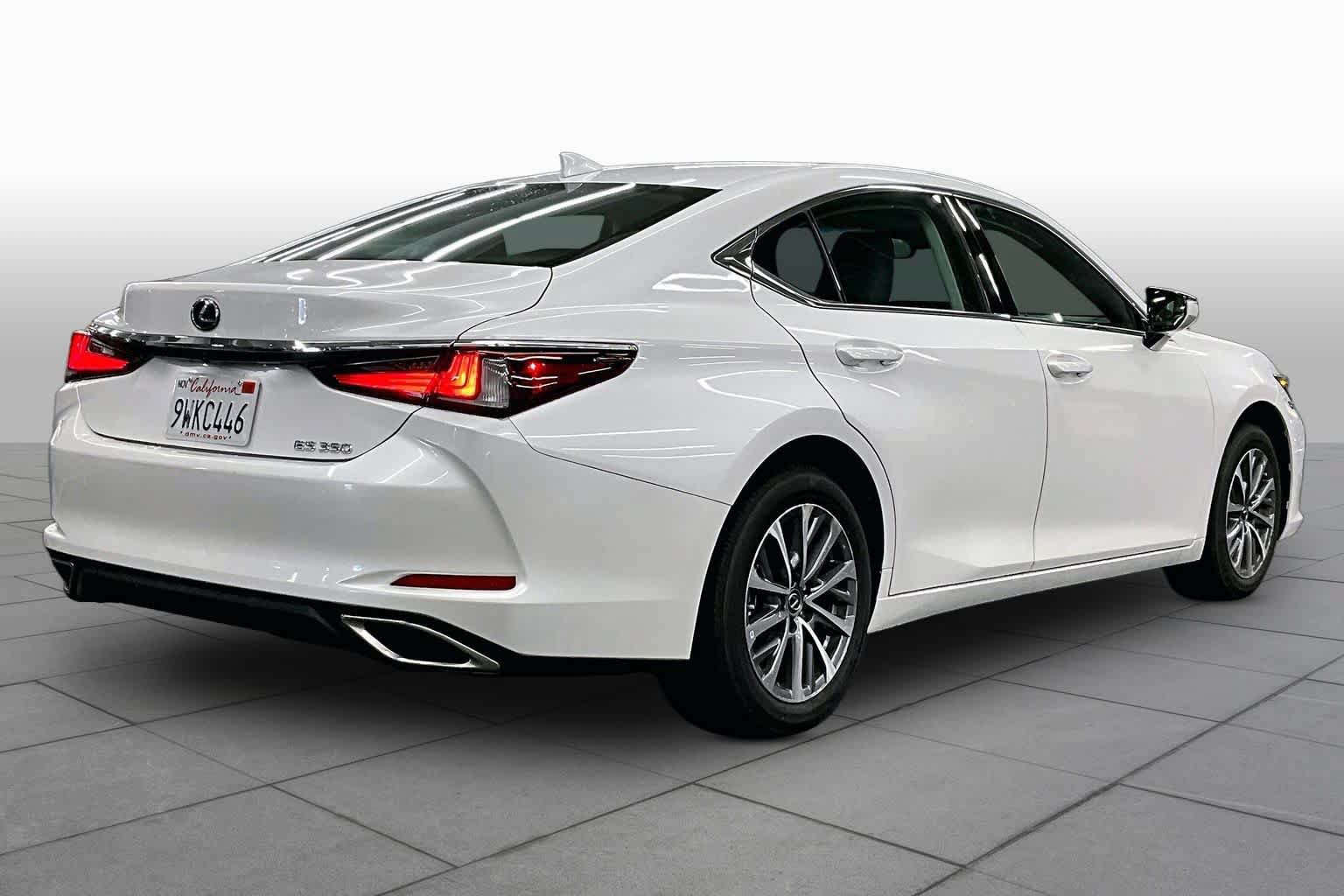 Used 2025 Lexus ES 350 w/ Accessory Package (Z2) FWD image 12