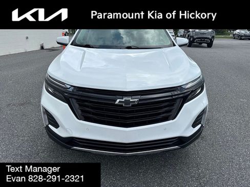Used 2023 Chevrolet Equinox LT FWD image 2