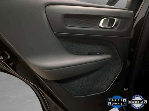 Used 2025 Volvo XC40 B5 Plus image 66