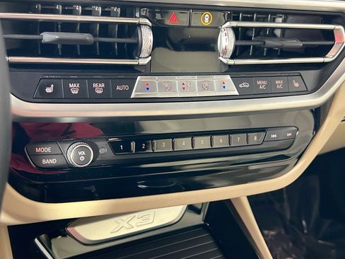 Used 2022 BMW X3 xDrive30i w/ Convenience Package image 16
