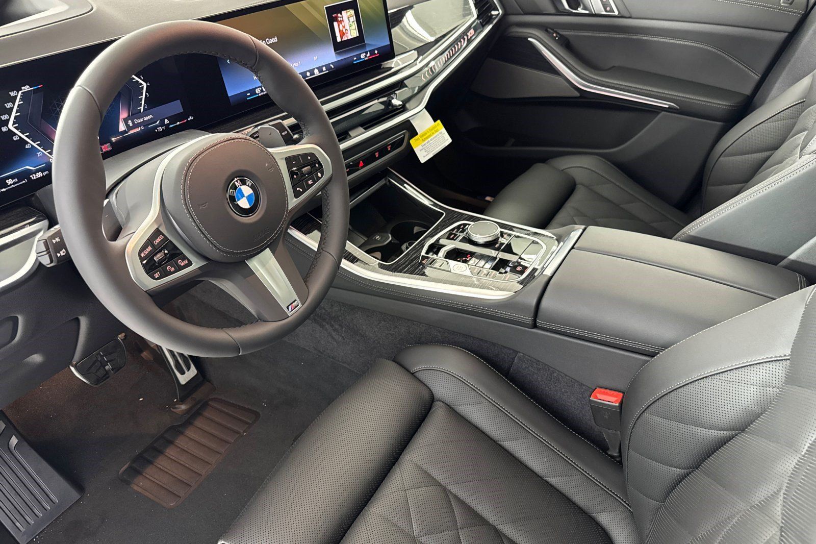 Used 2026 BMW X5 sDrive40i w/ M Sport Package RWD image 4