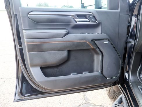 Used 2024 GMC Sierra 2500 AT4 w/ AT4 Preferred Package AWD/4WD image 25