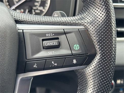 Used 2022 Mitsubishi Outlander SEL image 24