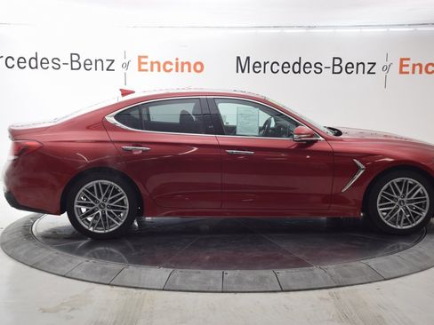 Used 2021 Genesis G70 2.0T image 7