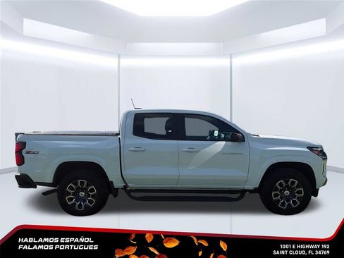 Used 2023 Chevrolet Colorado Z71 w/ Z71 Convenience Package 2 AWD/4WD image 6