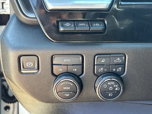 Used 2024 Chevrolet Silverado 1500 LTZ w/ LTZ Premium Package AWD/4WD image 14