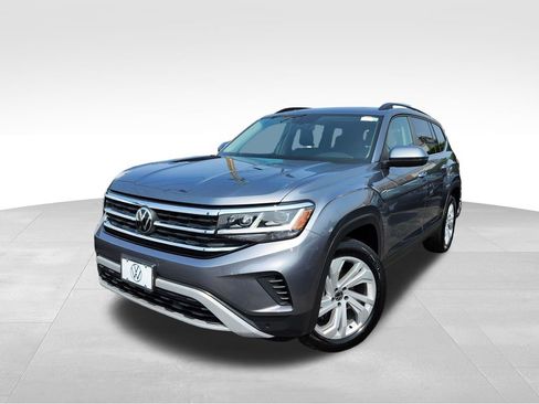 Certified 2023 Volkswagen Atlas SE w/ Panoramic Sunroof Package image 3