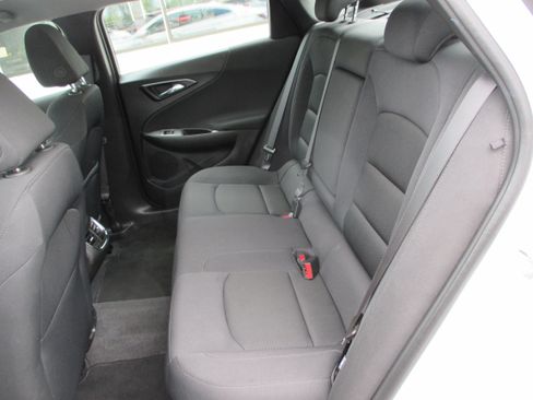 Used 2024 Chevrolet Malibu LT w/ Sport Edition FWD image 11