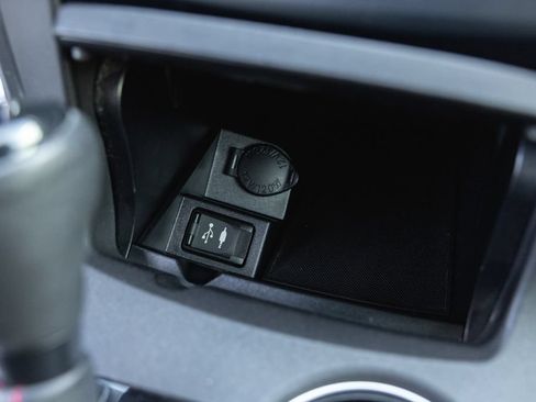 Used 2016 Toyota Camry SE FWD image 19