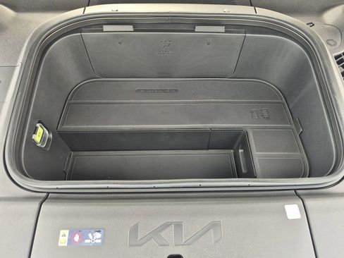 New 2026 Kia EV9 Land AWD/4WD image 17